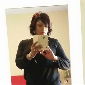 Meet your Posher, Deborah